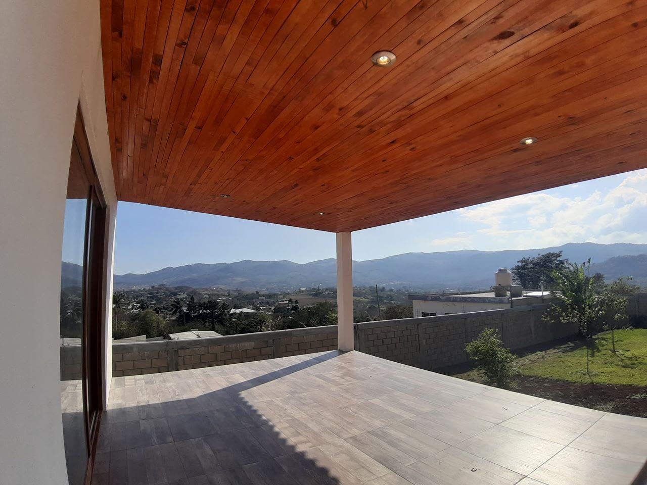 Terraza con vista a la montaña · Casa llave en mano · Chiapas · Construq