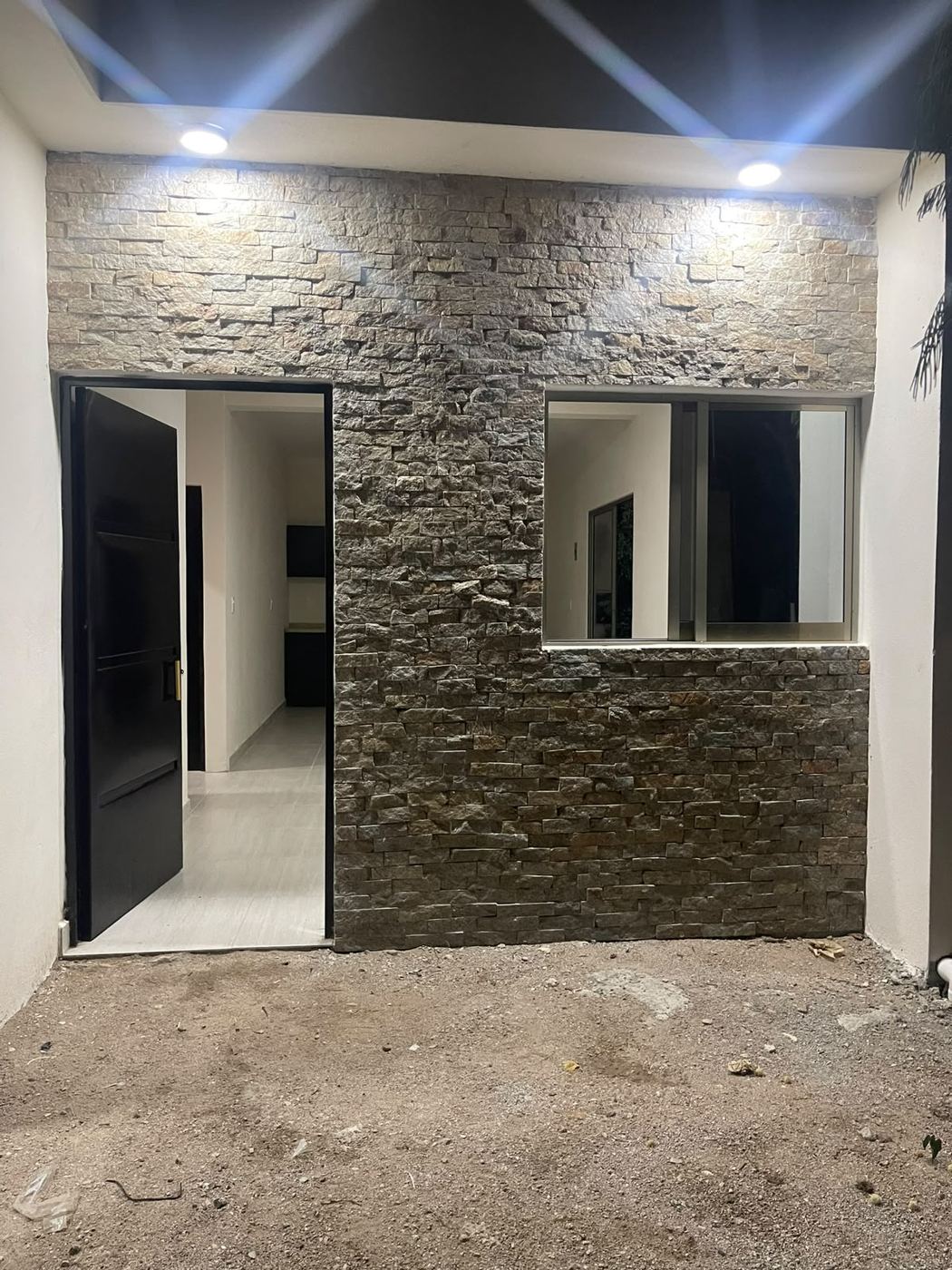Casa de piedra · muro de piedra · Construq · Arq. Almira Hernández Salinas
